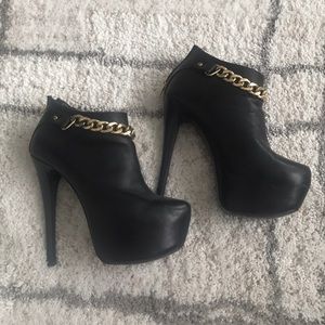 Steve Madden Booties size 7